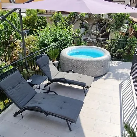 Studio Ayla Apartment